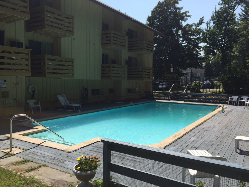 Iron Horse Inn Simsbury Exterior foto